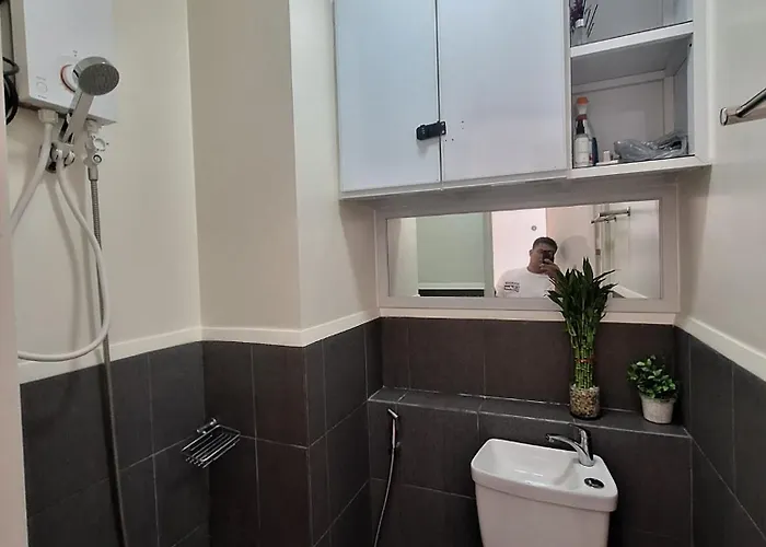 Awis Place Aparthotel Manila